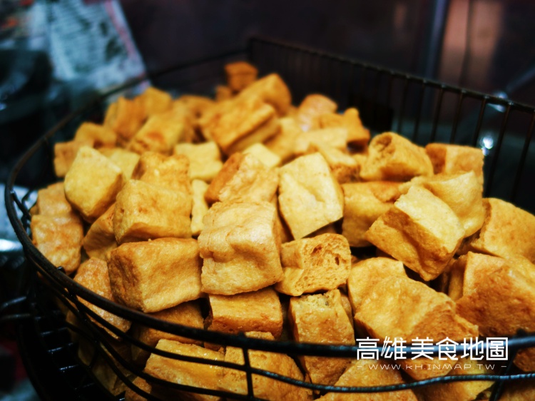 (高雄苓雅)光華天福宮旁人氣老店-素食臭豆腐