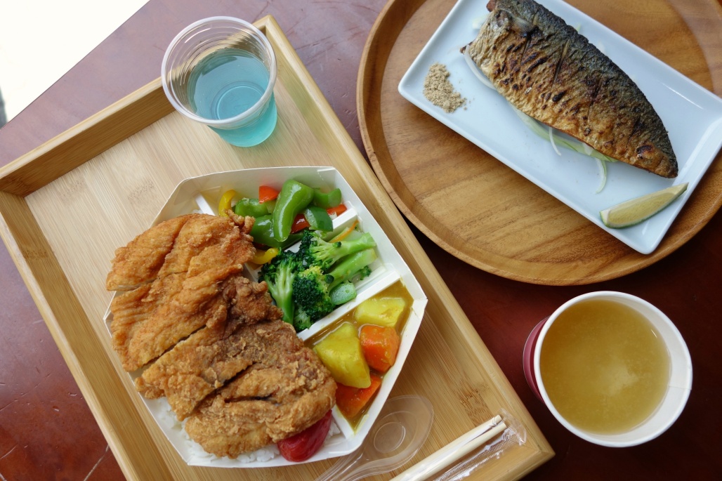 (高雄三民)食和弁當-小資小確幸日式便當均一價只要90元,特製飲品無限暢飲