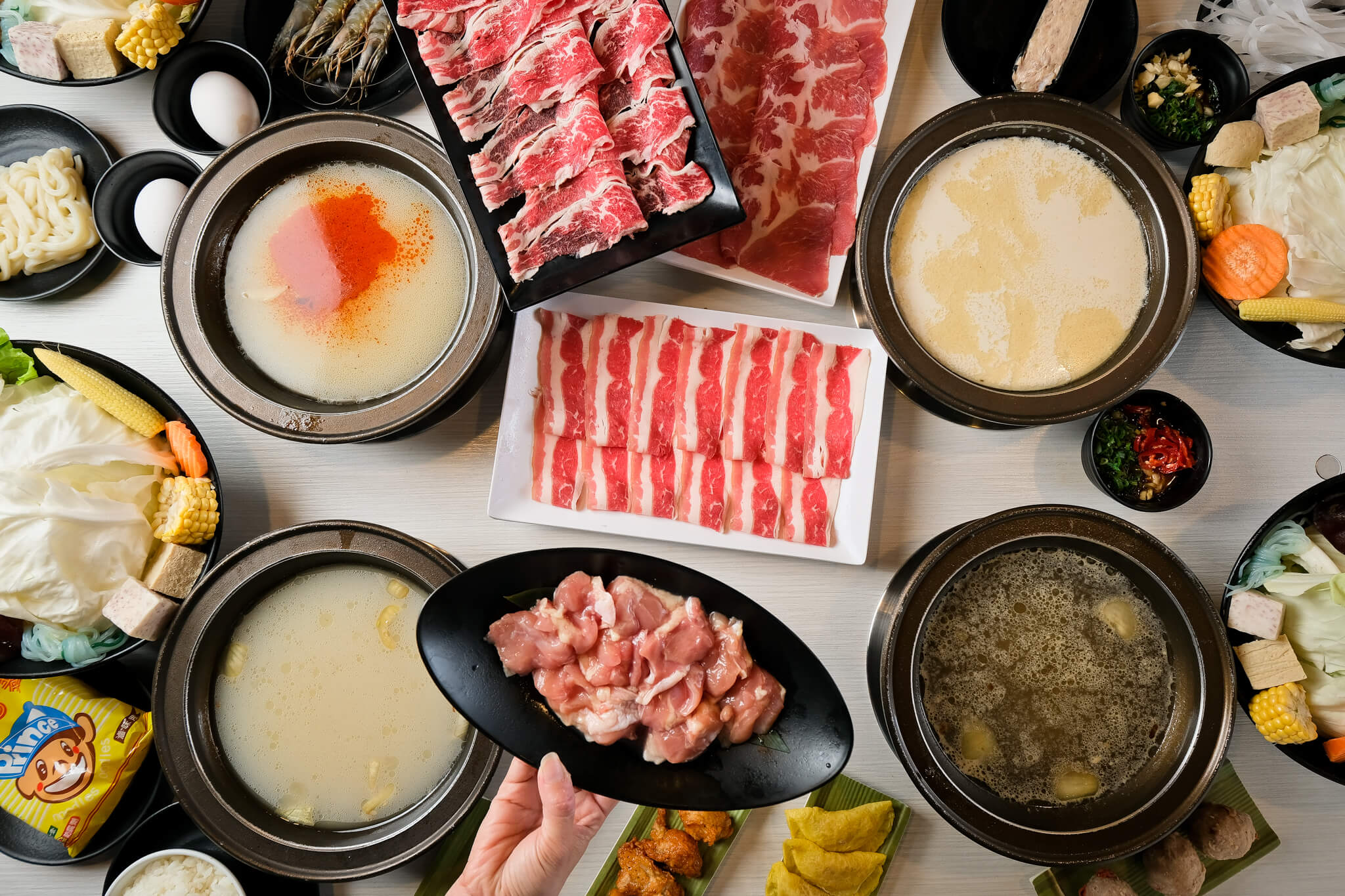 (高雄楠梓)風見雞日本雞湯石頭火鍋