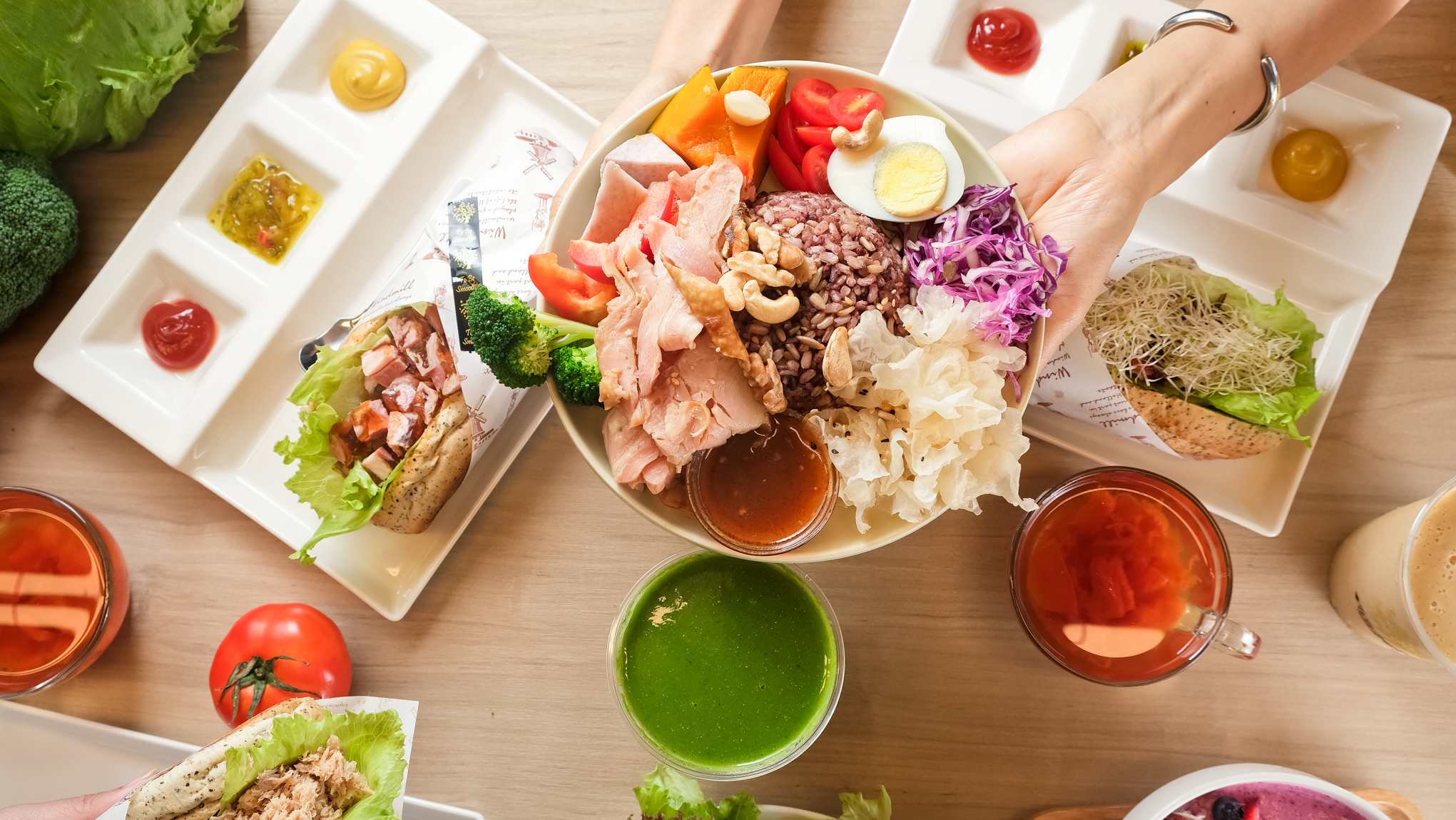 (高雄美食)To Be Smoothie 綠果昔- 超過30項蔬果隨選9種 低脂肉品6雜糧7堅果免費添加 一餐補足活力的新食尚正風行 (高雄美食)To Be Smoothie 綠果昔- 超過30項蔬果隨選9種 低脂肉品6雜糧7堅果免費添加 一餐補足活力的新食尚正風行