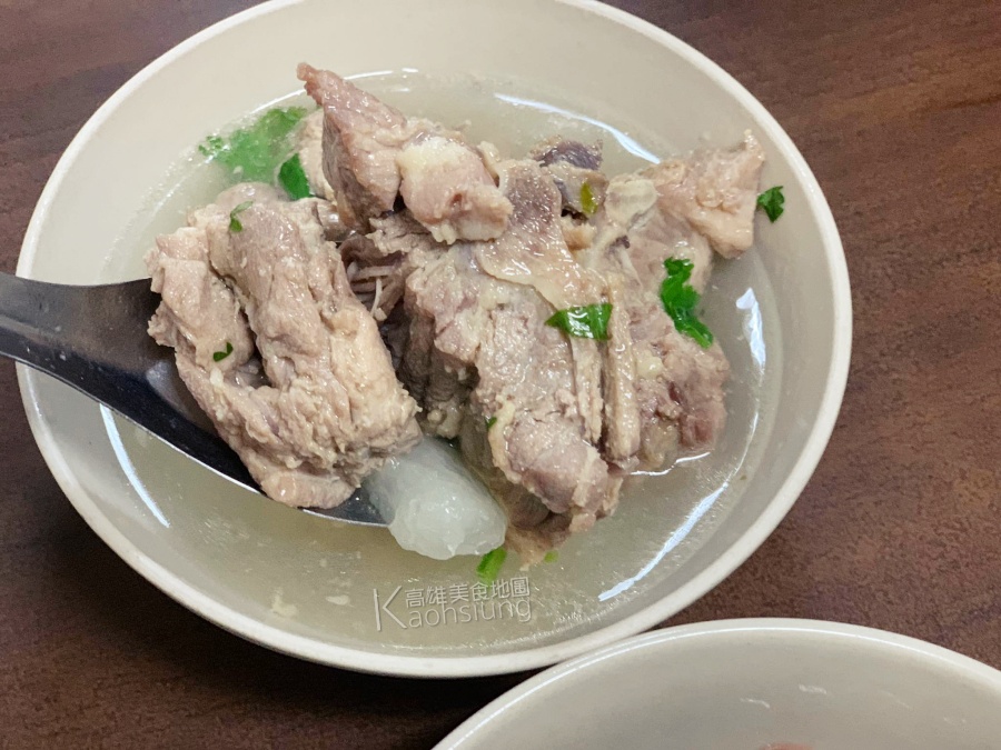 (高雄大寮)中庄煎肉圓-中庄隱藏銅板價美食，煎的恰恰肉圓和佛心骨肉湯