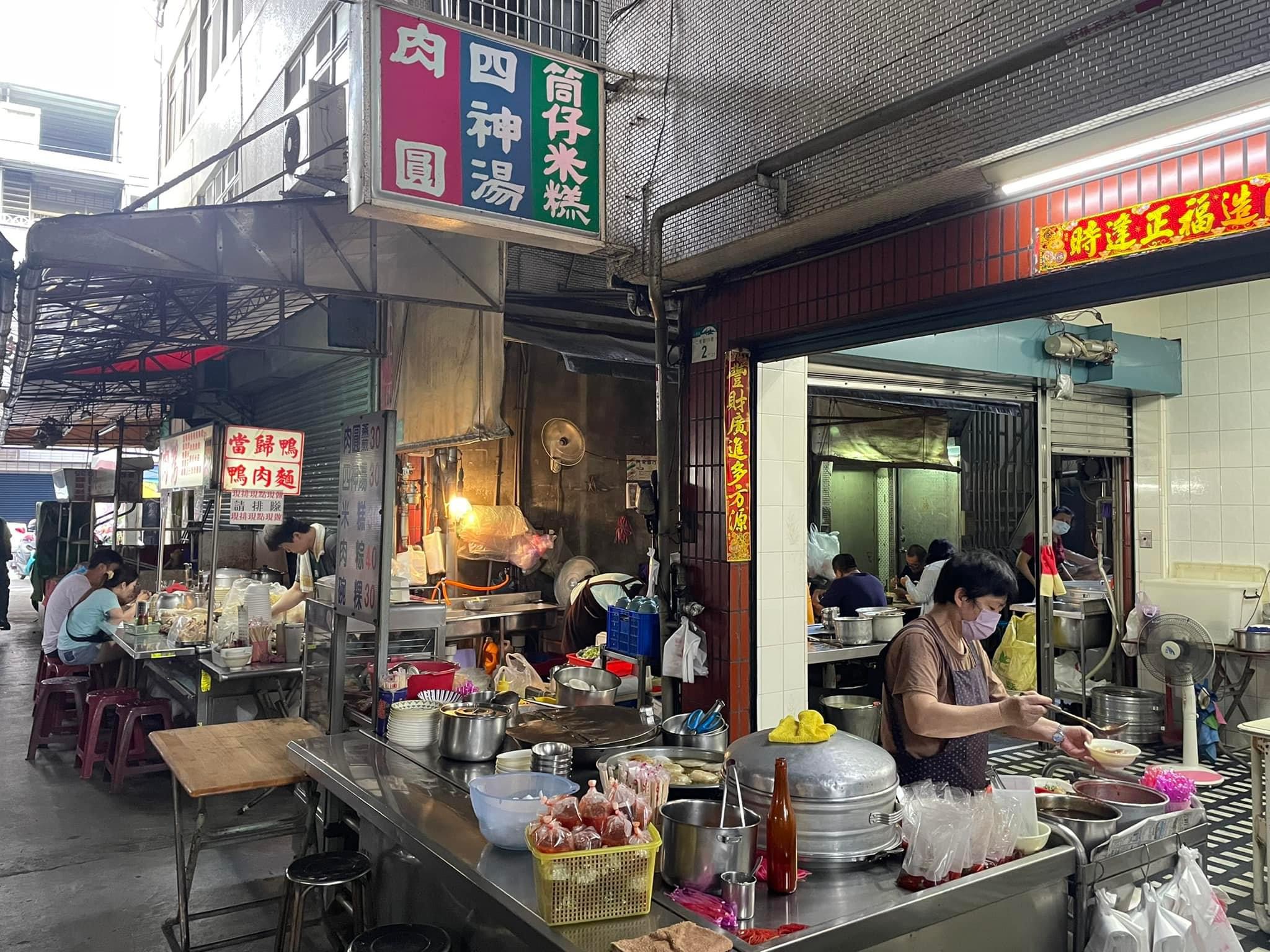 (高雄小港)二苓市場無名炸肉圓-小港人推爆 喚起兒時記憶的炸肉圓! (高雄小港)二苓市場無名炸肉圓-小港人推爆 喚起兒時記憶的炸肉圓!