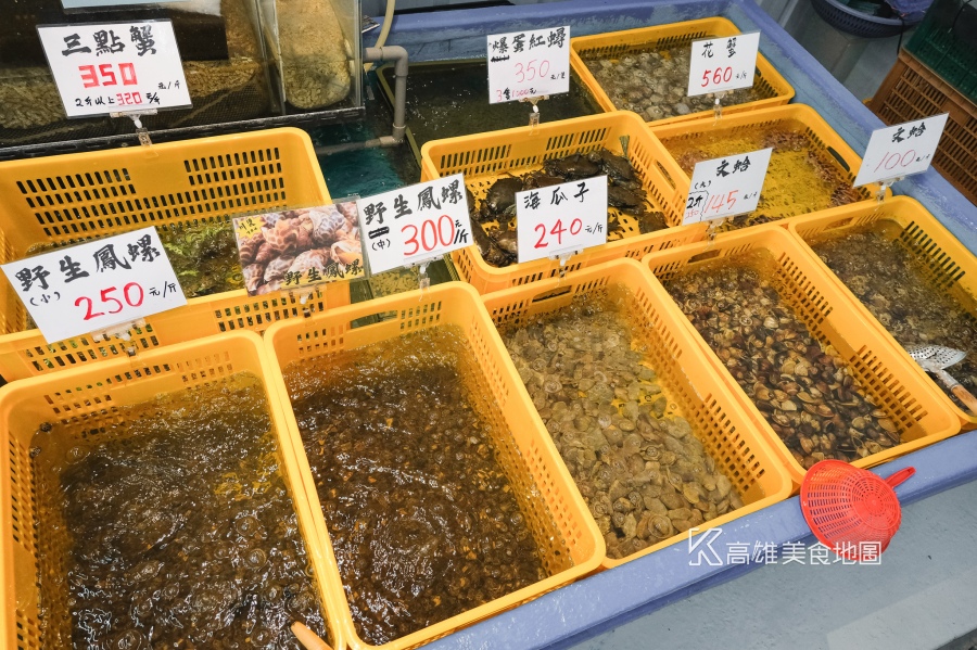 賀加水產(高雄岡山)北高雄也有活體海鮮超市啦！產地直送泰國蝦、各種進口活體水產，還有人氣外帶壽司丼飯