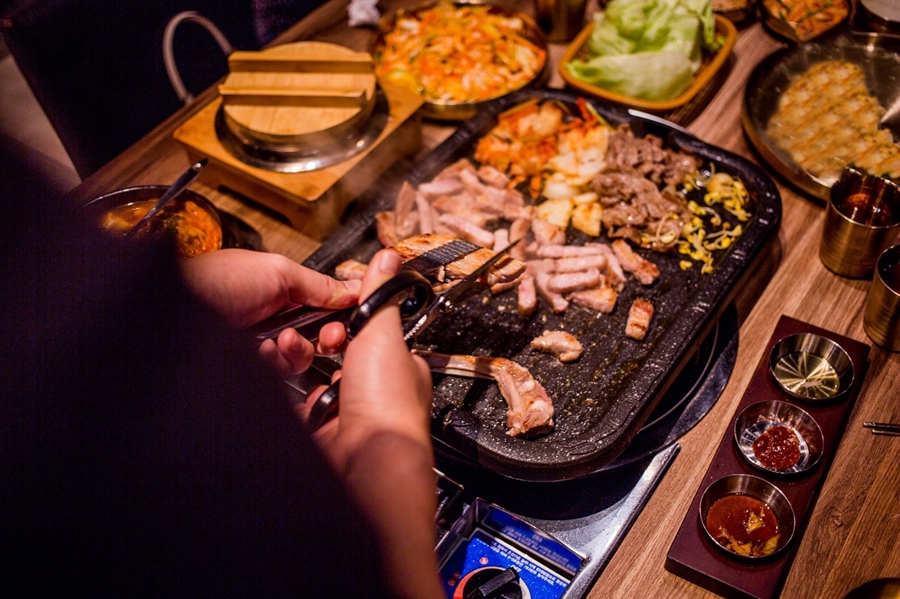 水刺床韓式烤肉餐廳(高雄美食)