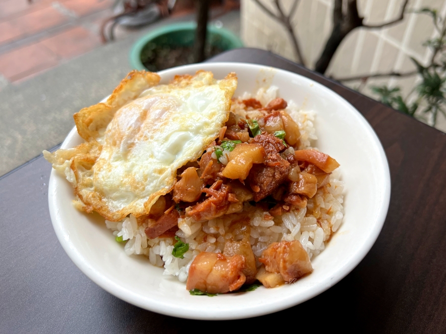 橋仔頭黃家肉燥飯(高雄橋頭)