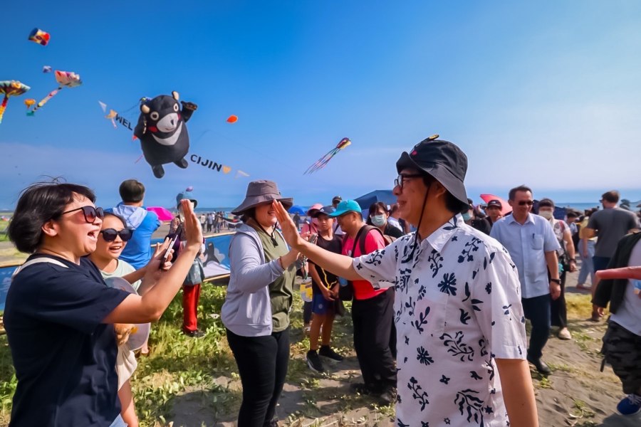 (高雄生活)2024旗津風箏節登場 無敵海景、主題風箏加氣墊水樂園