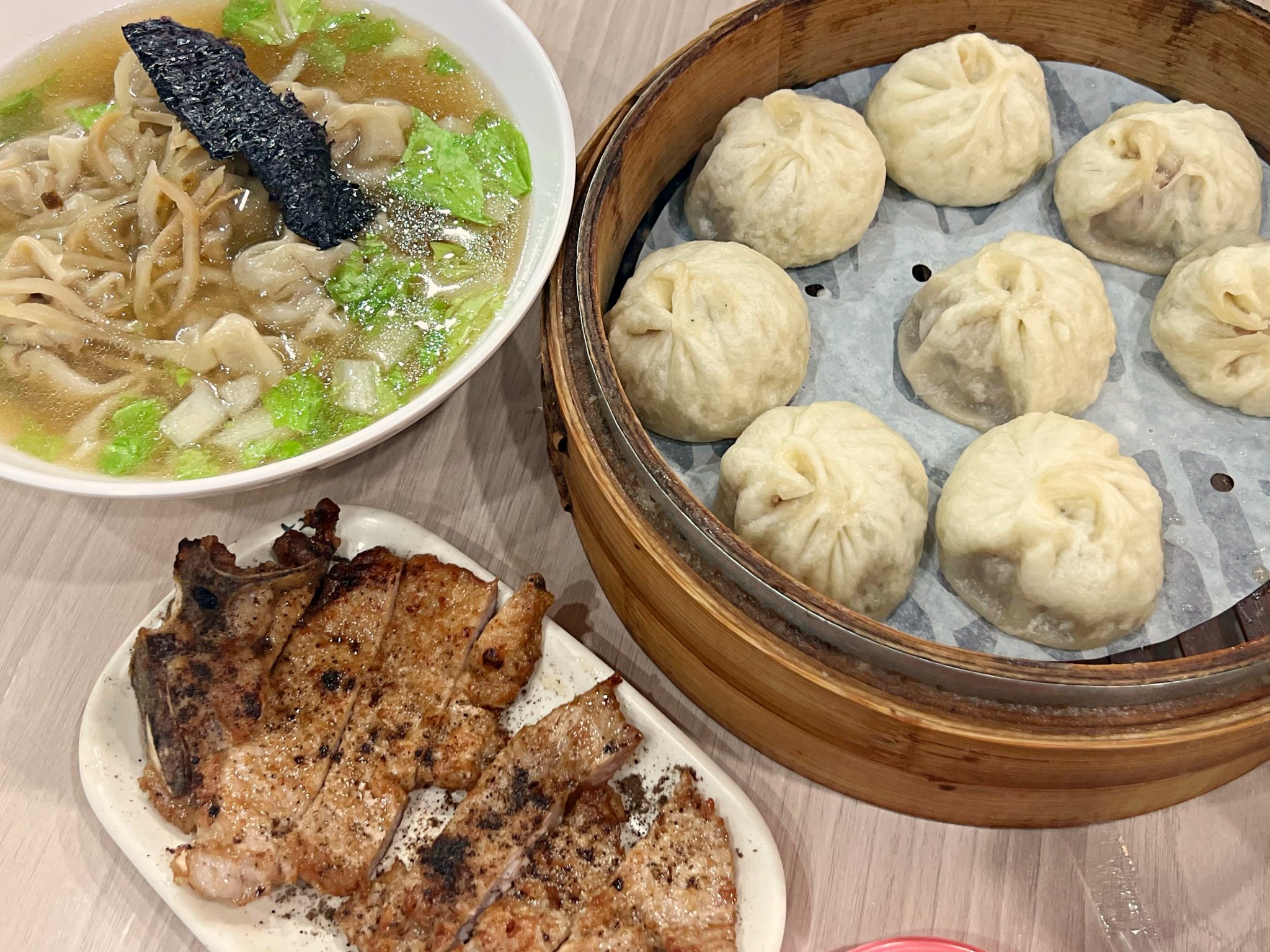 知味村溫洲大餛飩(高雄鹽埕)