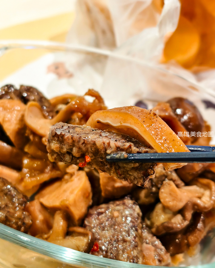 『高雄。苓雅區』苓雅市場美食老饕必吃「盛記滷味」,在地人激推的古早味滷味! 苓雅美食苓雅市場盛記滷味