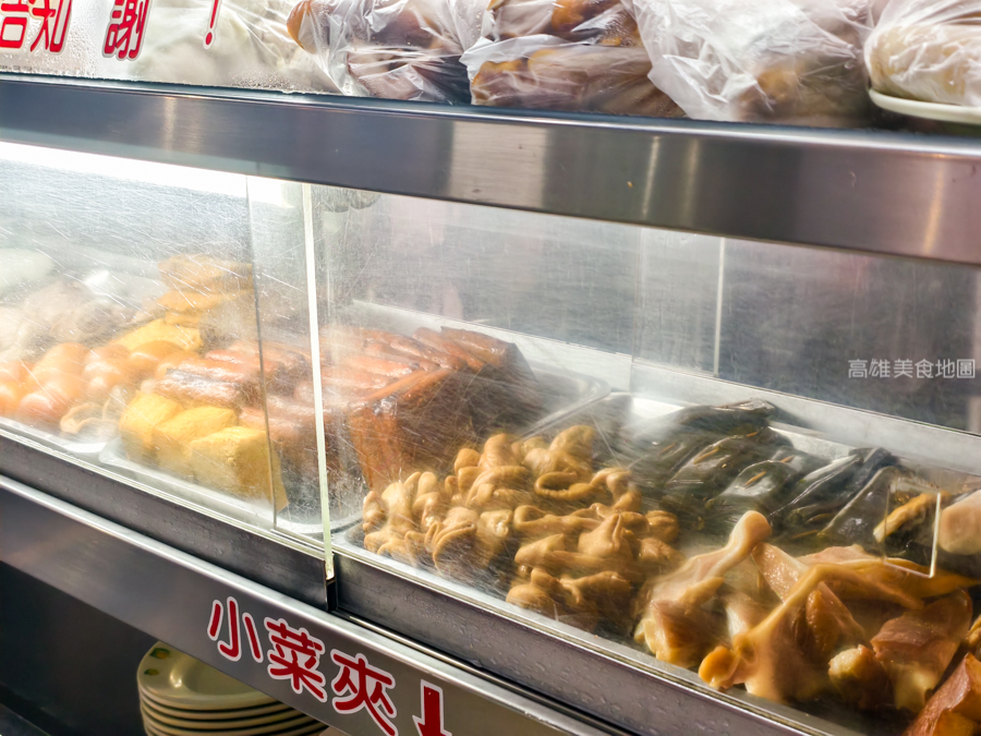 左營文信路美食黑人陽春麵