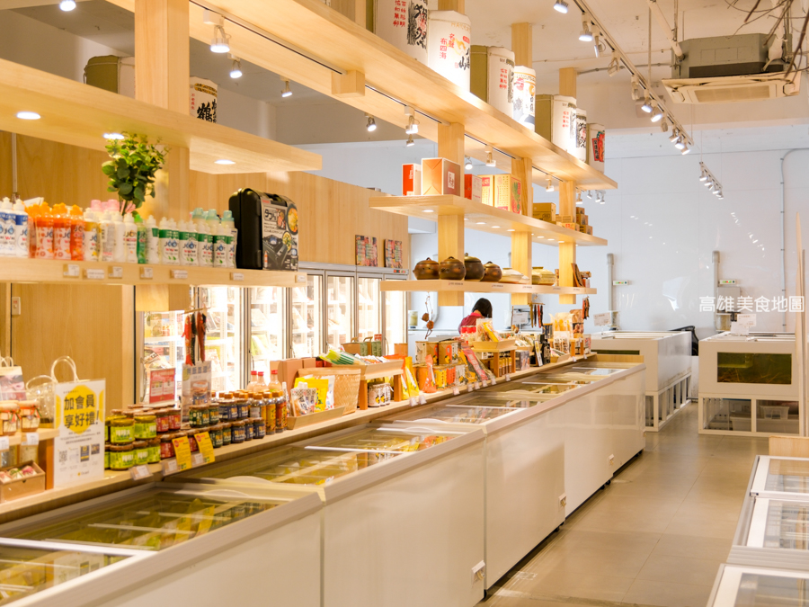 平凡五金行(高雄左營)日式質感生鮮超市 頂級食材X專業冷鏈清酒,代客料理牛排、海鮮及超人氣炸物、弁當、生魚片 平凡五金行(高雄左營)