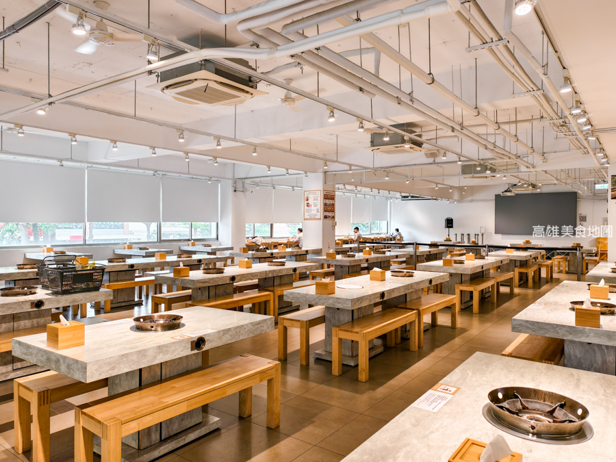 平凡五金行(高雄左營)日式質感生鮮超市 頂級食材X專業冷鏈清酒,代客料理牛排、海鮮及超人氣炸物、弁當、生魚片 平凡五金行(高雄左營)