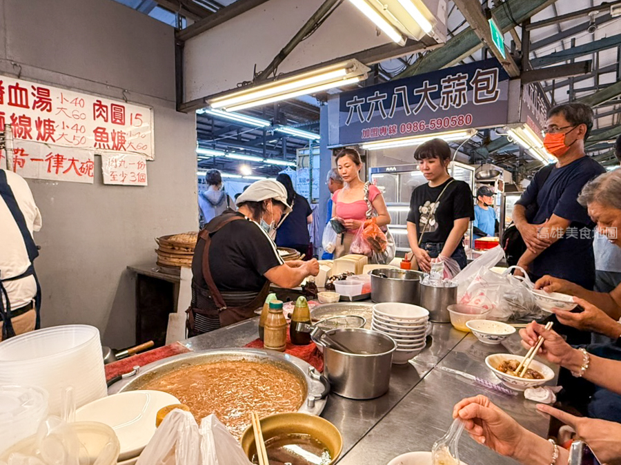 「高雄。左營」左營自由黃昏市場-燕家肉圓|隱藏黃昏市場低調又便宜的高雄銅板小吃 「高雄。左營」左營自由黃昏市場-燕家肉圓