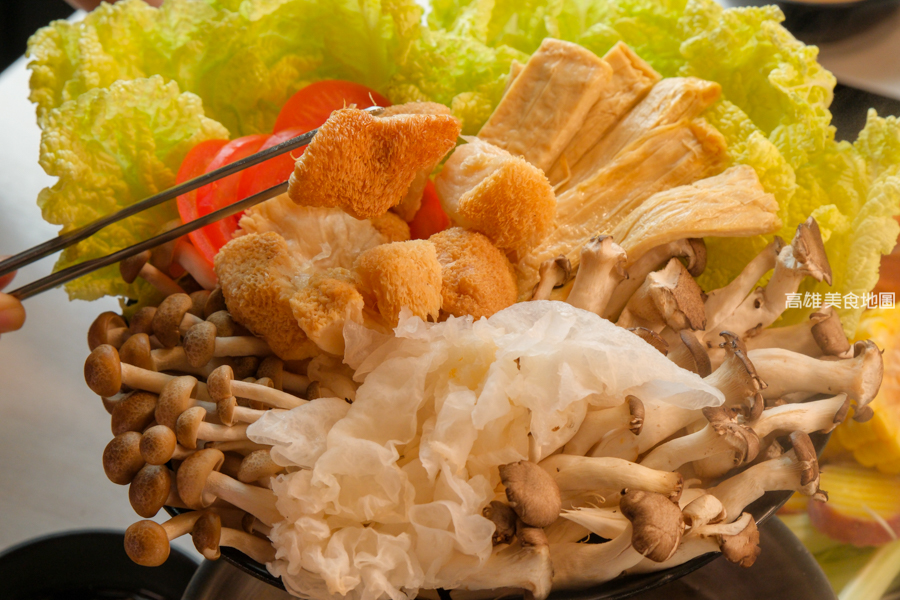 癮揪鍋物 Enjoy Hot Pot(高雄楠梓)老四川全新個人火鍋品牌,主打個人鍋一鍋兩吃 爆炒乾鍋香+火鍋湯一次滿足 癮揪鍋物 Enjoy Hot Pot(高雄楠梓)