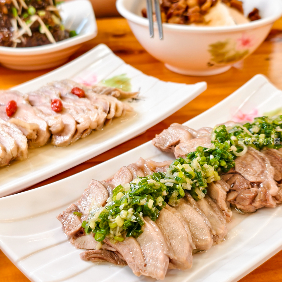 阿爸餵露水雞(高雄苓雅)─對女兒的承諾說到做到 品質第一的雞料理好吃到爆秋冬食補來碗雞湯最好 阿爸餵露水雞(高雄苓雅)