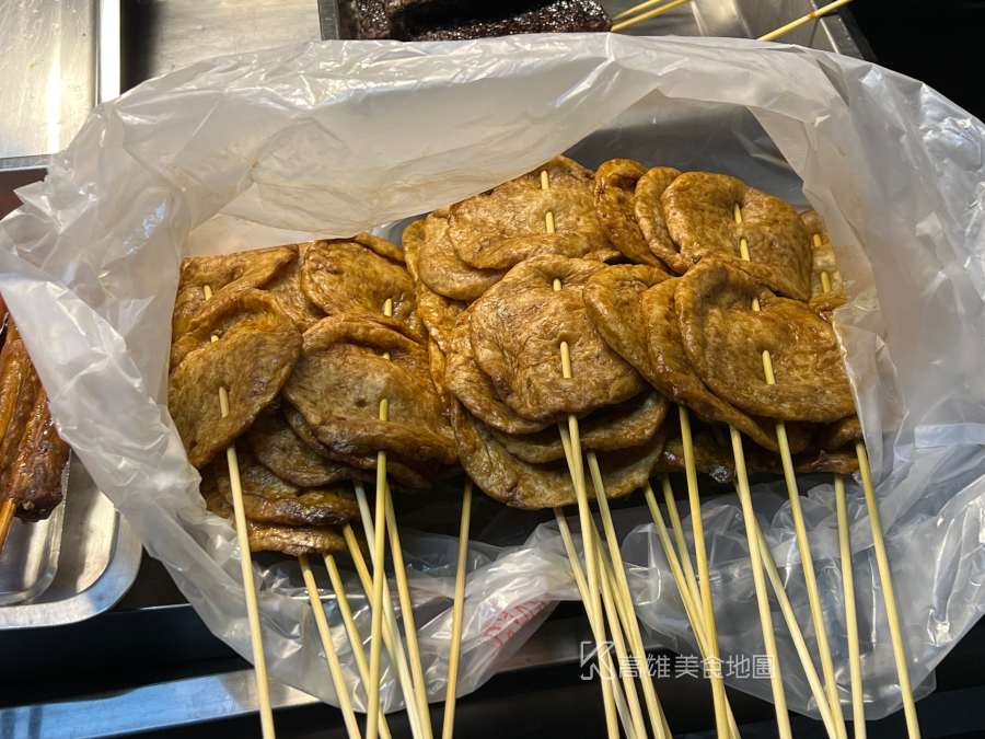 阿春烤肉古早味(高雄鼓山)哈瑪星古早味平價烤肉,烤雞腿只要銅板價 學生最愛的宵夜 阿春烤肉古早味(高雄鼓山)