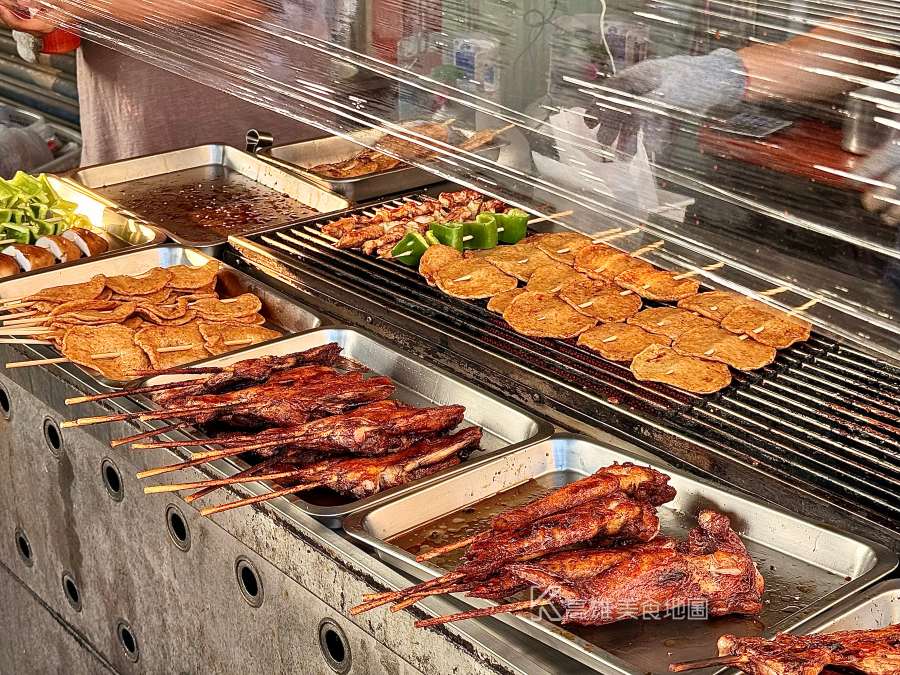 翹屁股燒烤(高雄苓雅)憲政路上只賣三小時的隱藏版碳烤小吃,從父親到兒子的香氣傳承 翹屁股燒烤(高雄苓雅)