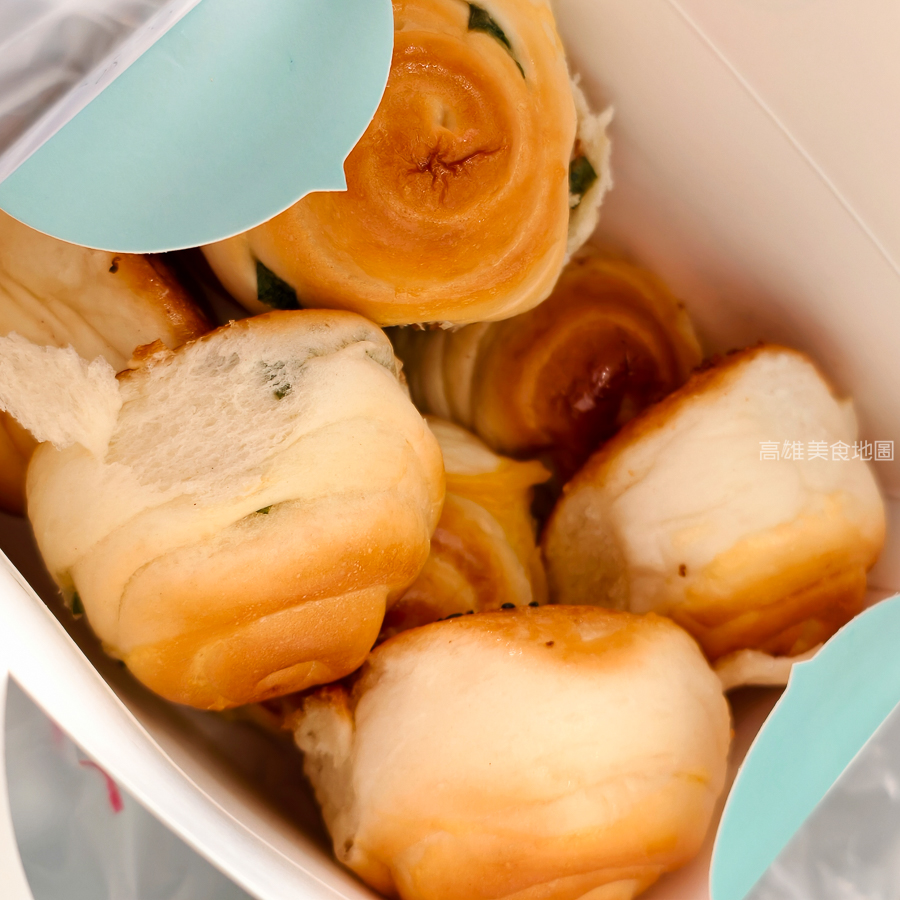 「高雄.鳳山區」正宗上海脆皮烤饅頭-鳳山青年路二段的超平價烤饅頭,一吃直接回頭再買一盒! 正宗上海脆皮烤饅頭