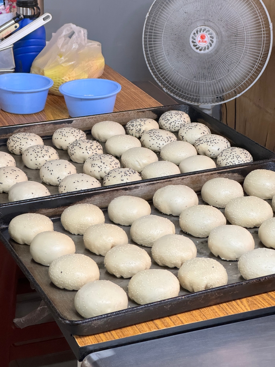 龍華市場美食|東慶北堂烤包子