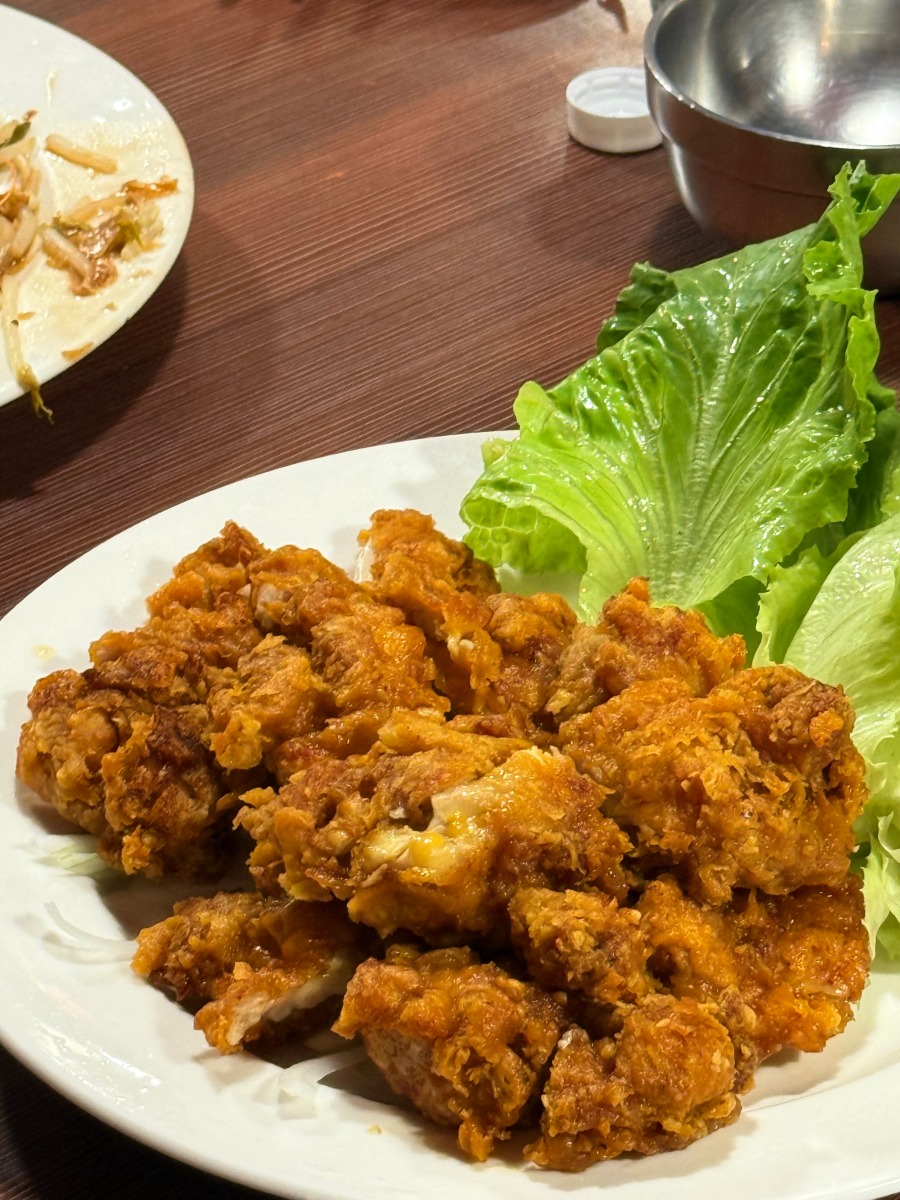 【恆春美食】阿嘉耕逃小翠越南美食|開往墾丁的標配行程!厚到像切片蛋糕的蝦餅,路過可以來嚐鮮~ 【恆春美食】阿嘉耕逃小翠越南美食