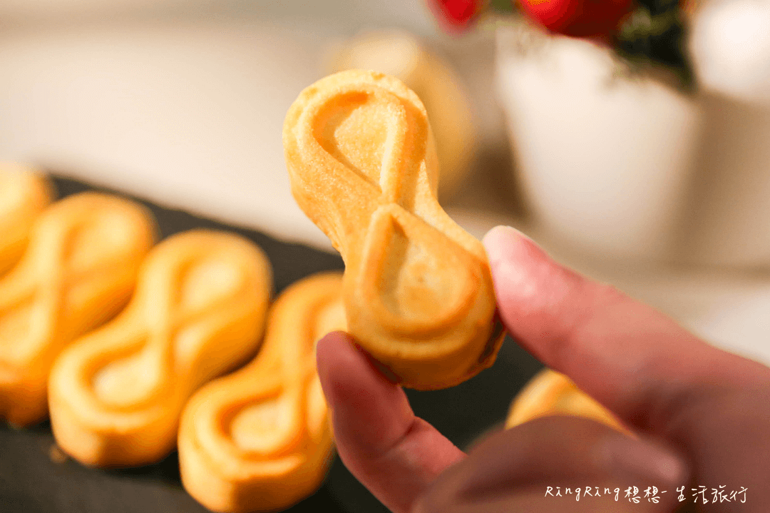 鳳梨酥界的新物種!送禮必買「旺來八」首創 8 字造型絕不撞款!小資族送禮、伴手禮推薦、過年禮盒、端午禮盒、中秋禮盒都有 高雄「旺來八」8 字鳳梨酥