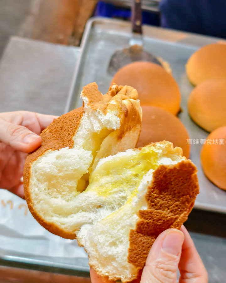 『高雄。前鎮』高雄高鐵左營站捷運咖啡麵包