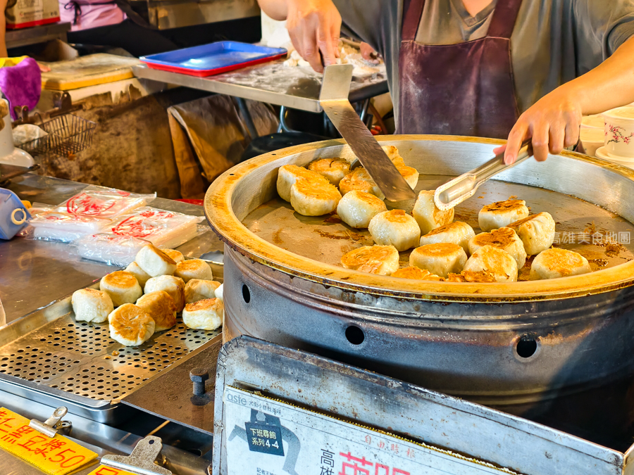 高雄英明市場-大嘴吃水煎包