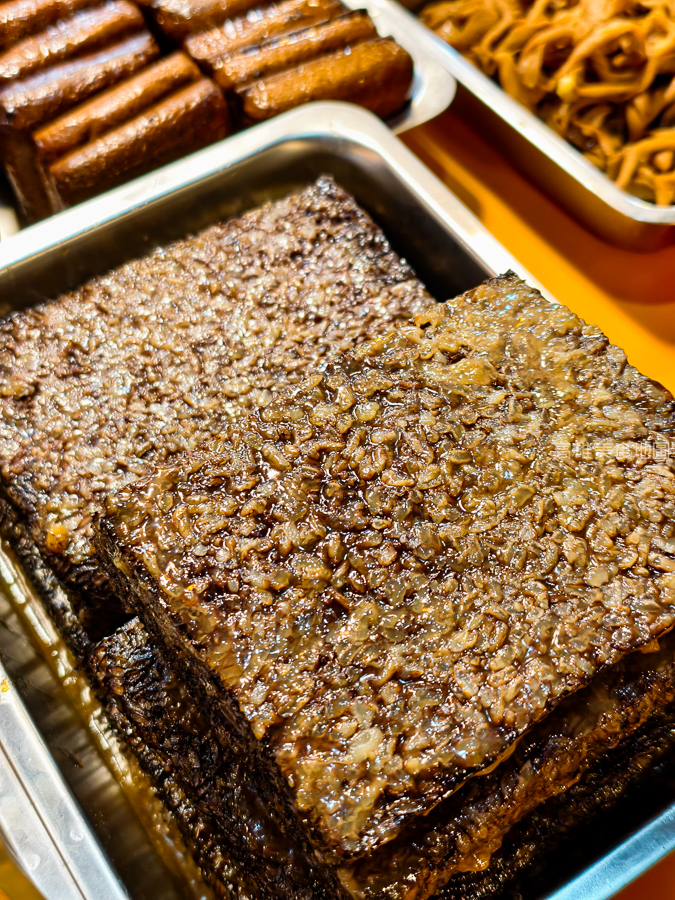 英明市場 莉姐煙燻滷味