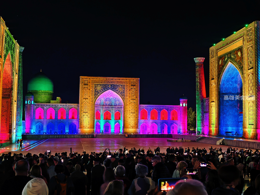 烏茲別克跟團怎麼玩？撒馬爾罕一日遊：雷吉斯坦廣場夜景、最美藍色走廊全攻略