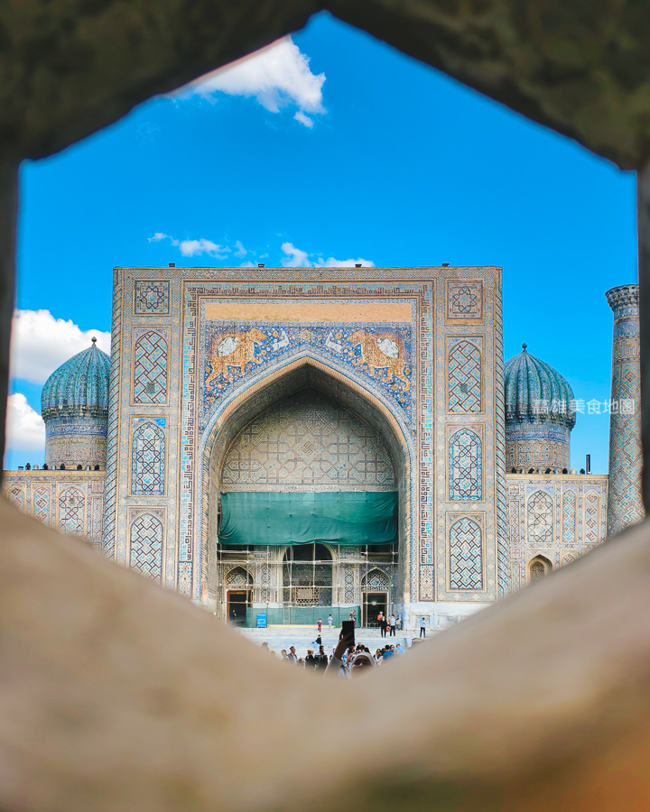 烏茲別克跟團怎麼玩？撒馬爾罕一日遊：雷吉斯坦廣場夜景、最美藍色走廊全攻略
