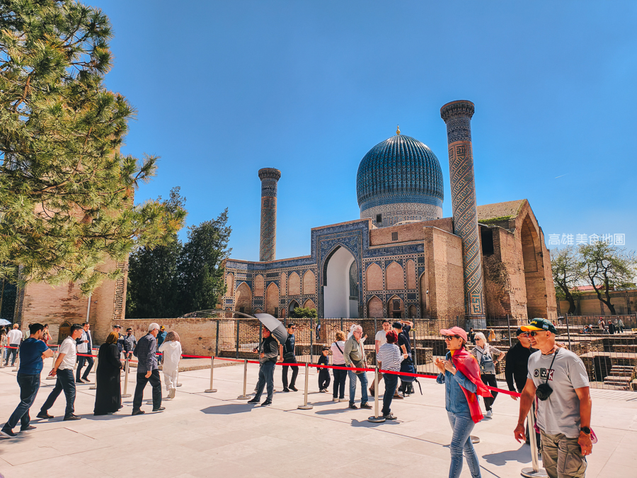烏茲別克跟團怎麼玩？撒馬爾罕一日遊：雷吉斯坦廣場夜景、最美藍色走廊全攻略