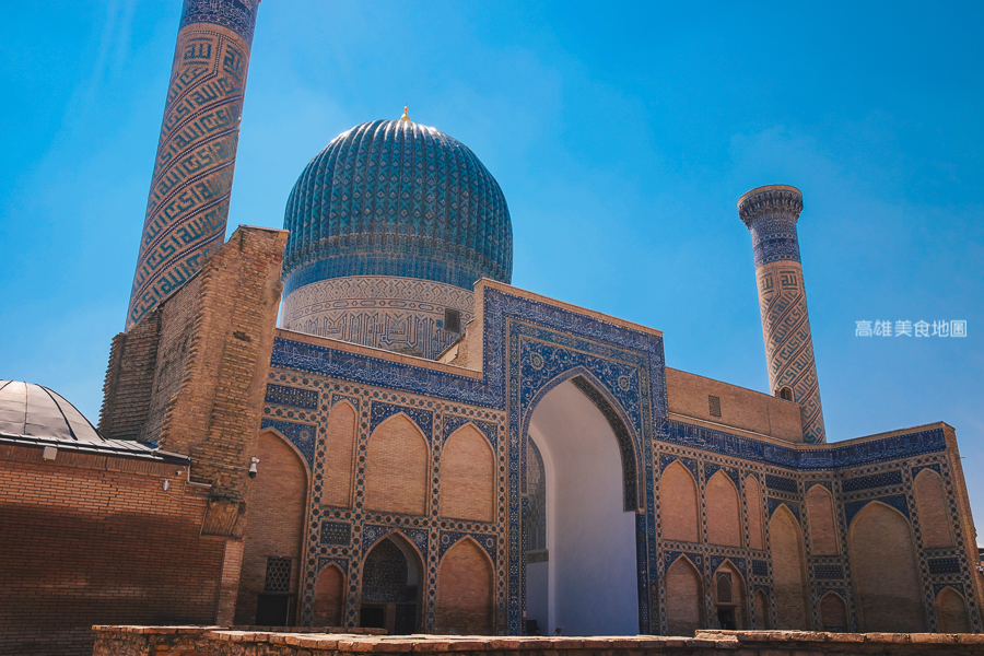 烏茲別克跟團怎麼玩？撒馬爾罕一日遊：雷吉斯坦廣場夜景、最美藍色走廊全攻略