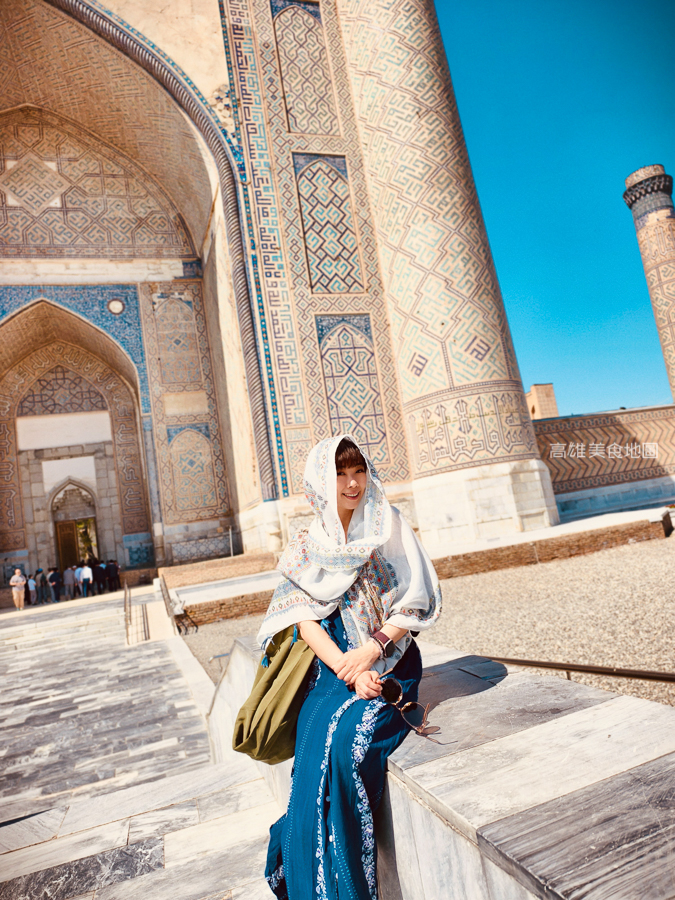 烏茲別克跟團怎麼玩？撒馬爾罕一日遊：雷吉斯坦廣場夜景、最美藍色走廊全攻略
