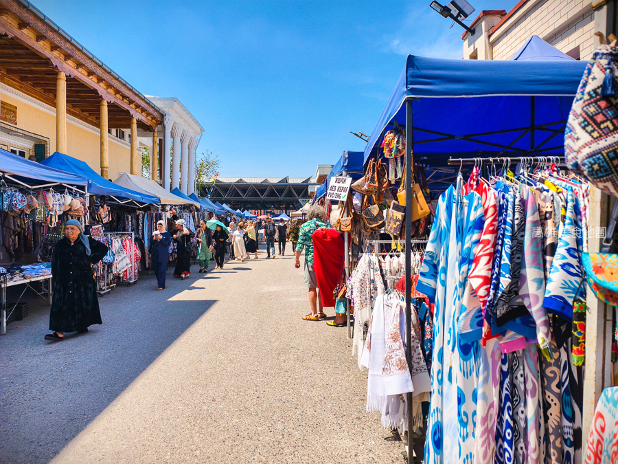 烏茲別克跟團怎麼玩？撒馬爾罕一日遊：雷吉斯坦廣場夜景、最美藍色走廊全攻略