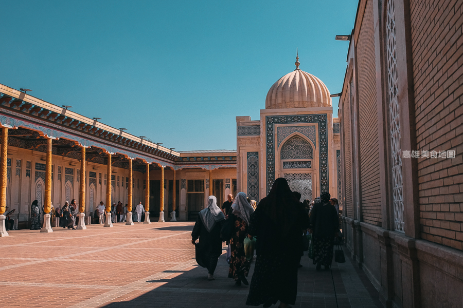 烏茲別克跟團怎麼玩？撒馬爾罕一日遊：雷吉斯坦廣場夜景、最美藍色走廊全攻略