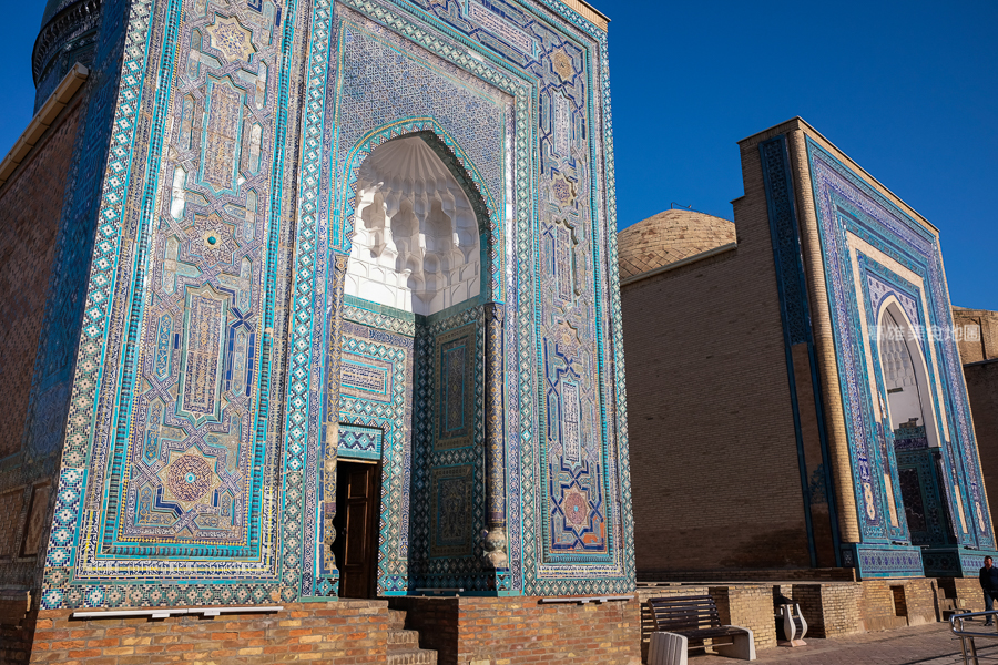 烏茲別克跟團怎麼玩？撒馬爾罕一日遊：雷吉斯坦廣場夜景、最美藍色走廊全攻略