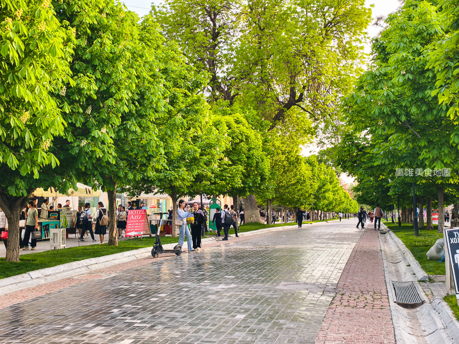 烏茲別克跟團怎麼玩？撒馬爾罕一日遊：雷吉斯坦廣場夜景、最美藍色走廊全攻略