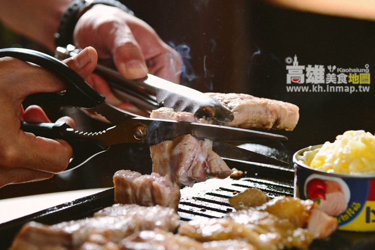 【富士山龍フジヤマドラコン(台灣高雄店)】日本跨海高雄烤肉推薦。烤雞肉、烤豬肉專賣