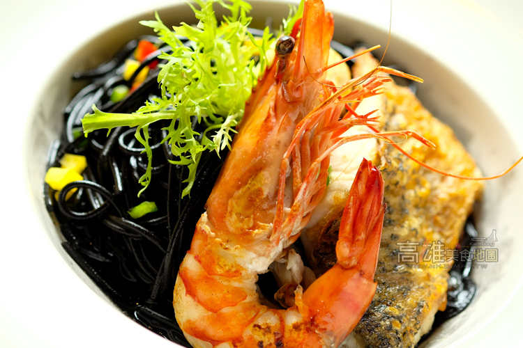 夜坡(裕誠店)| 義式海鮮料理、排餐推薦
